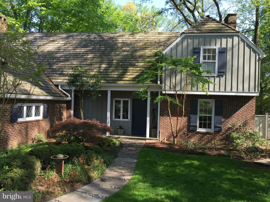 9609 Weathered Oak Ct, Bethesda, MD 20817 - photo 1