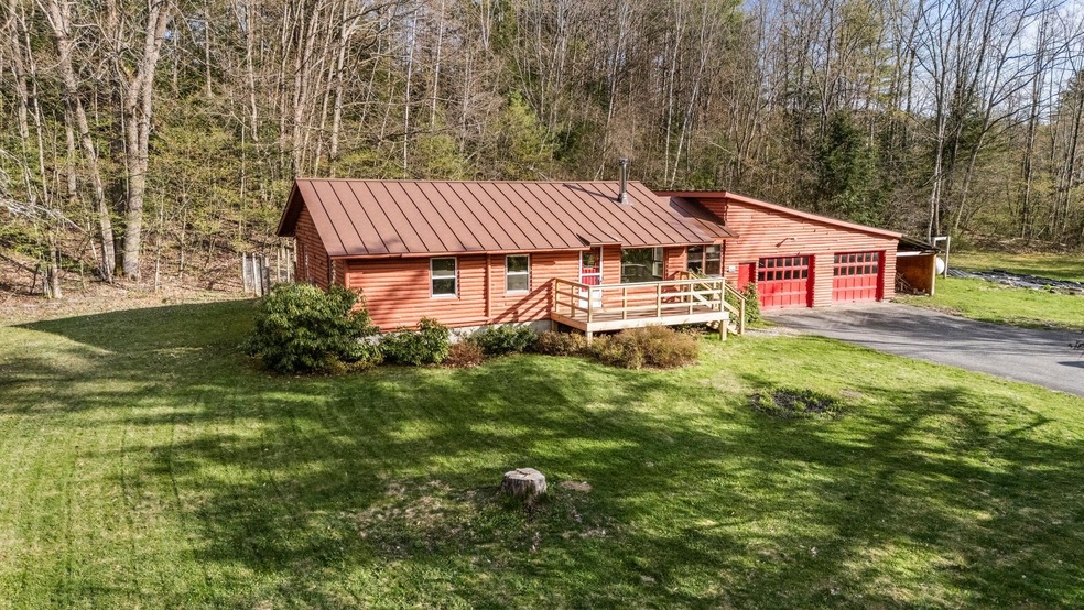 596 Willow Brook Rd, Plainfield, NH 03781 - photo 1