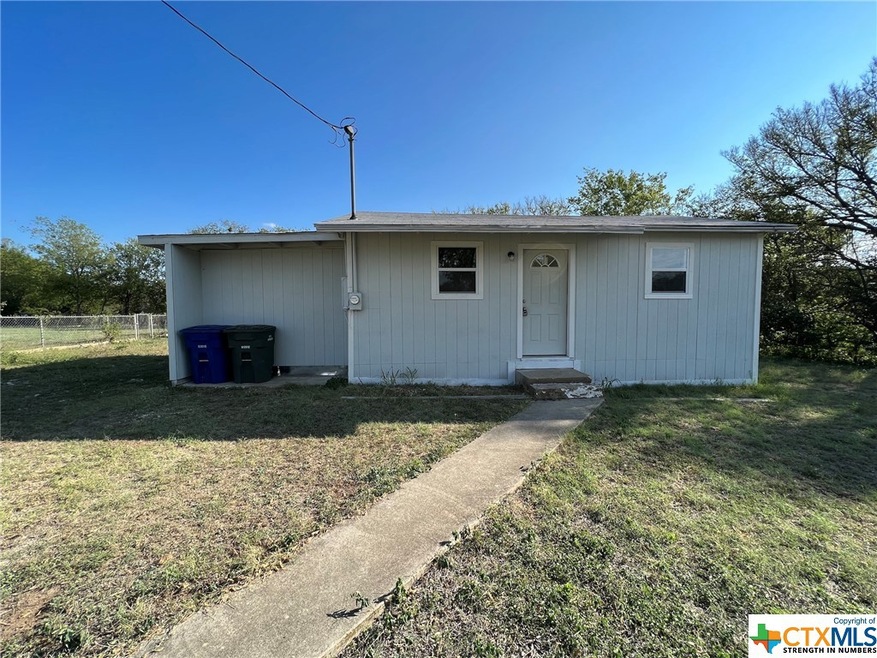 904 W Avenue B, Copperas Cove, TX 76522 - photo 1