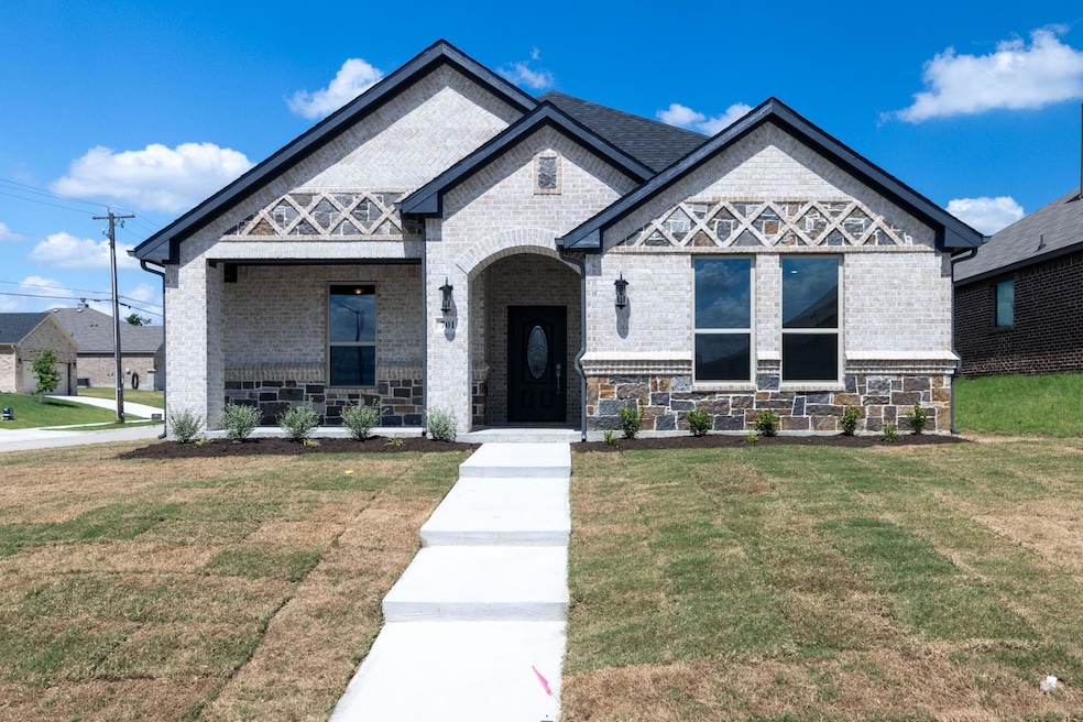 701 Hackamore St, White Settlement, TX 76108 - photo 1