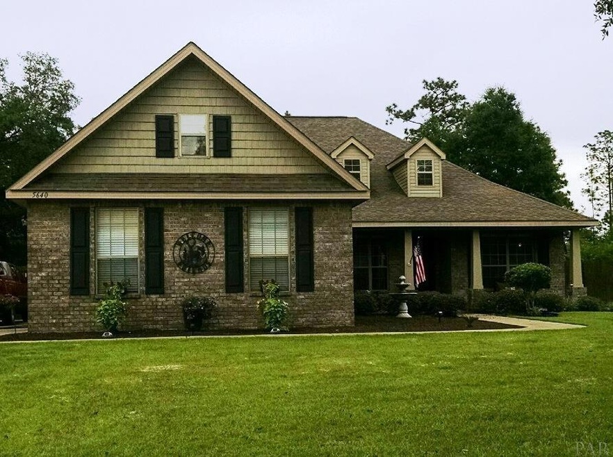 Come get this Davenport home & saltwater pool!