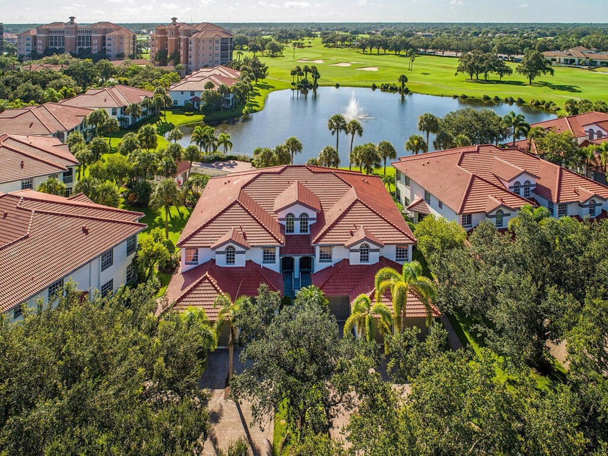 538 Laguna Royale Blvd Unit APT 403 Napl