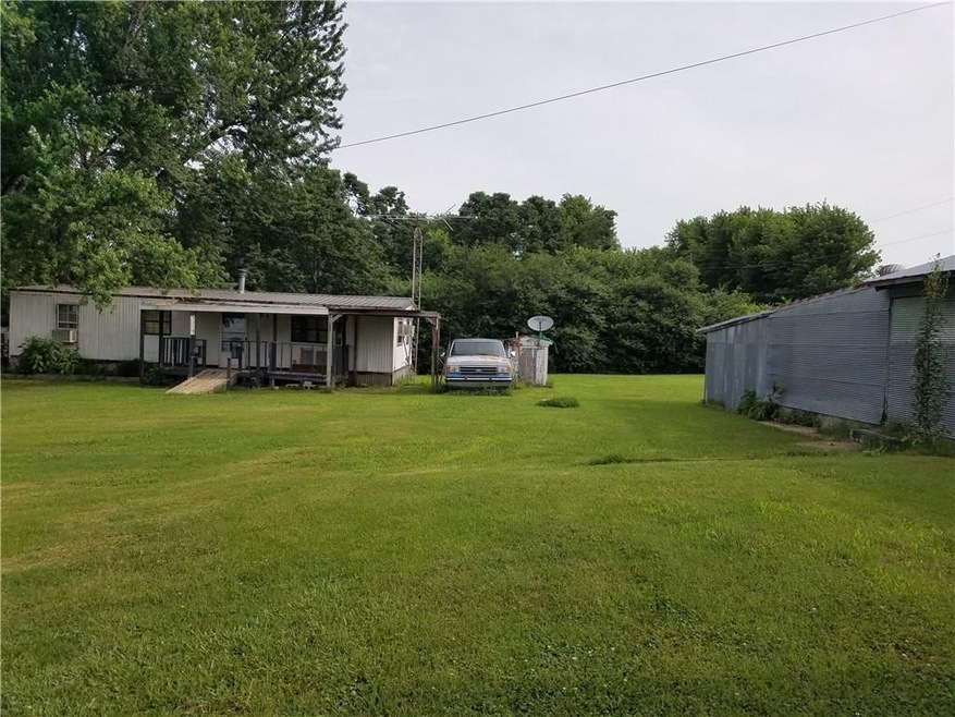 7524 Cedar Dr, Colcord, OK 74338 - photo 1