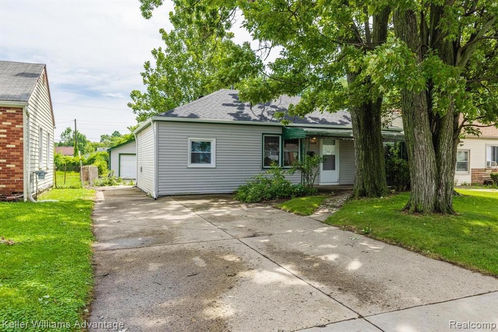 25238 Lehner St, Roseville, MI 48066 - photo 1