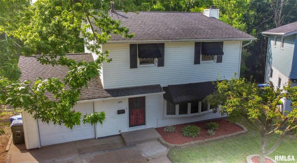 3251 W 15th St, Davenport, IA 52804 - photo 1