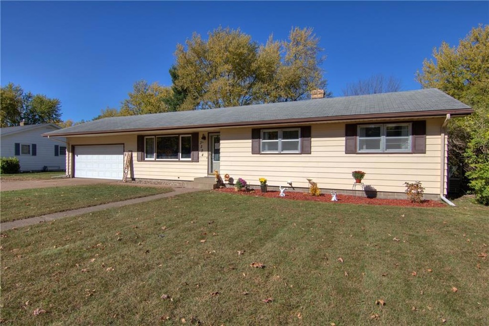 3224 Gary Ln, Eau Claire, WI 54703 - photo 1