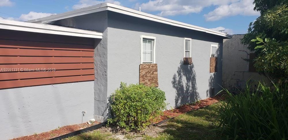 2212 Division Ave, West Palm Beach, FL 33407 - photo 1