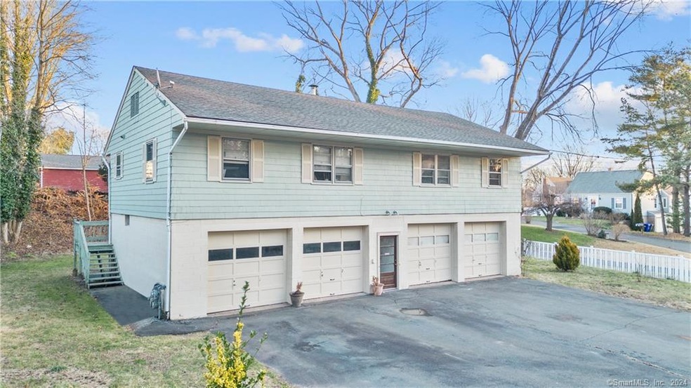 17 Woodlawn Ave, Branford, CT 06405 - photo 1