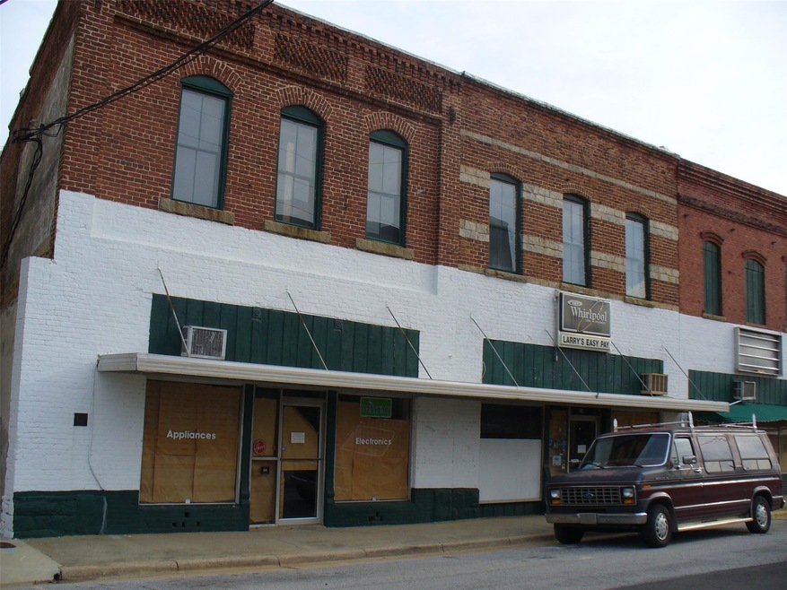 E E Candler St, Winder, GA 30680 - photo 1