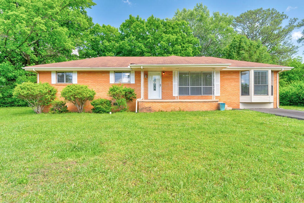 13 Delores Dr