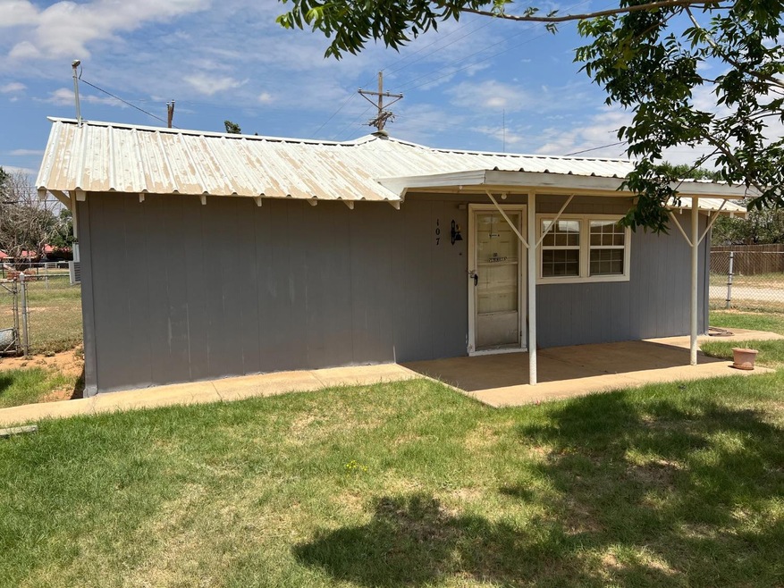 107 Ellwood St, Ropesville, TX 79358 - photo 1