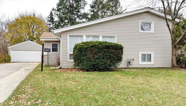 1547 Amarillo Dr, Carpentersville, IL 60110 - photo 1