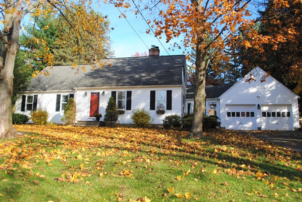 196 West St, Amherst, MA 01002 - photo 1