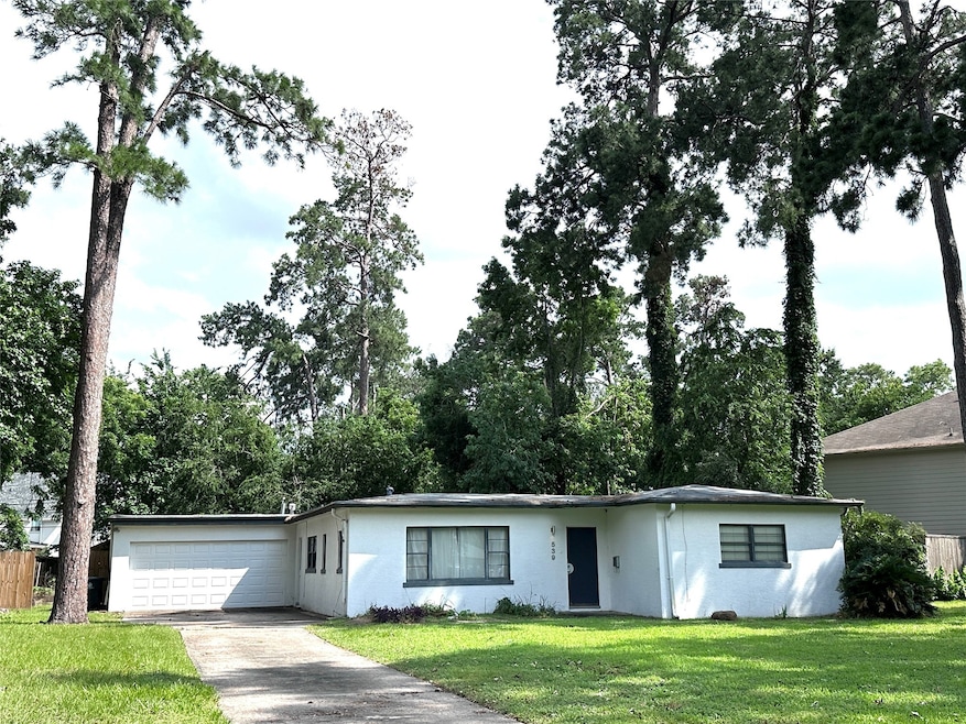 539 W 34th St, Houston, TX 77018 - photo 1