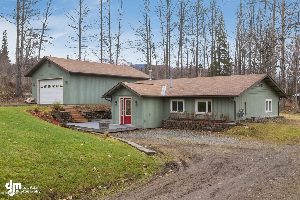 Front of the Home with lots of space