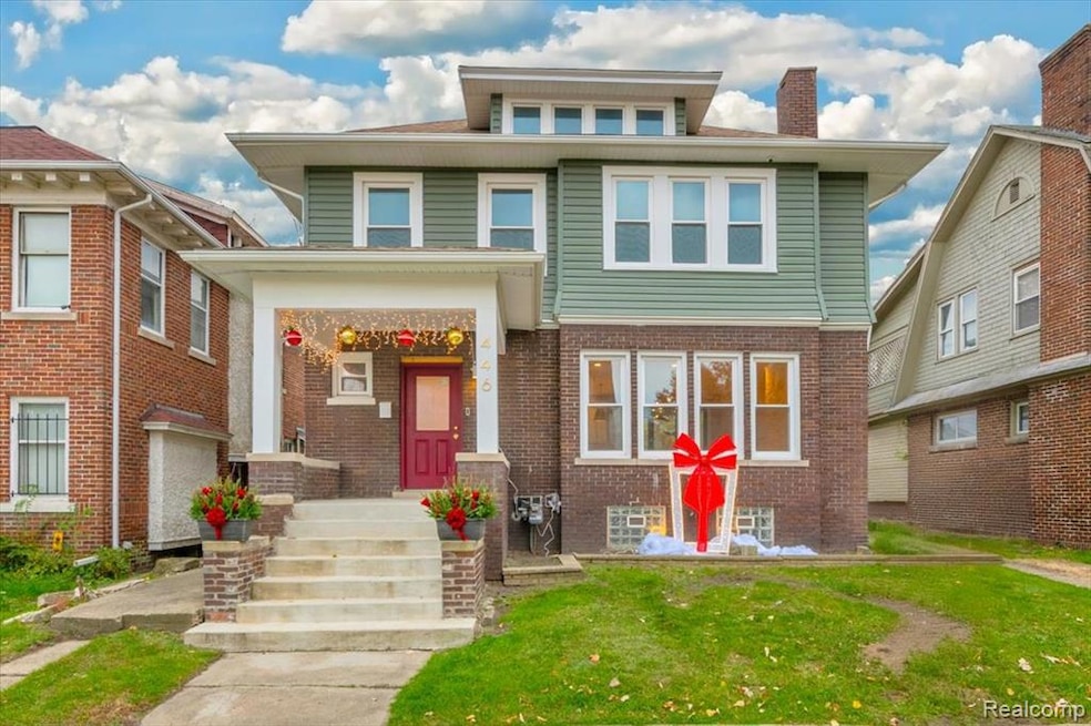 For Sale $465,000 • Co-Listing Agent