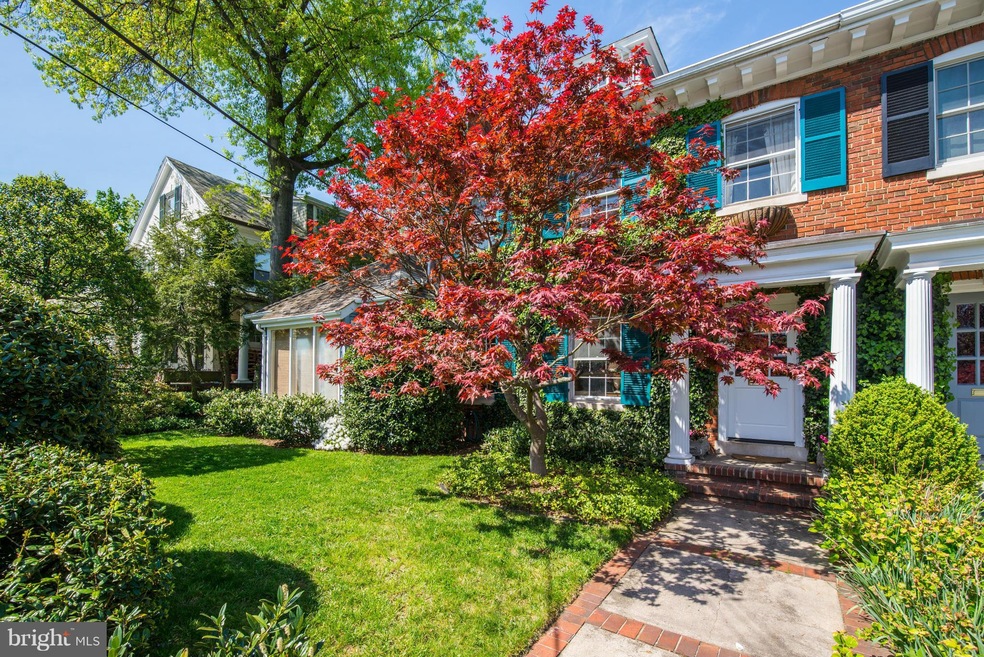 3010 32nd St NW, Washington, DC 20008 - photo 1