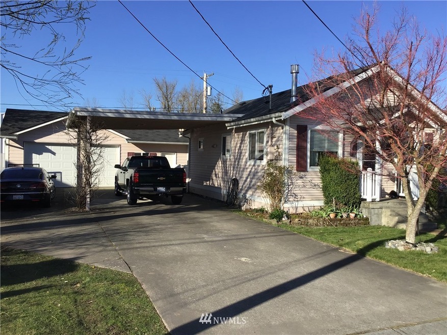 423 Rainier Ave, Enumclaw, WA 98022 - photo 1