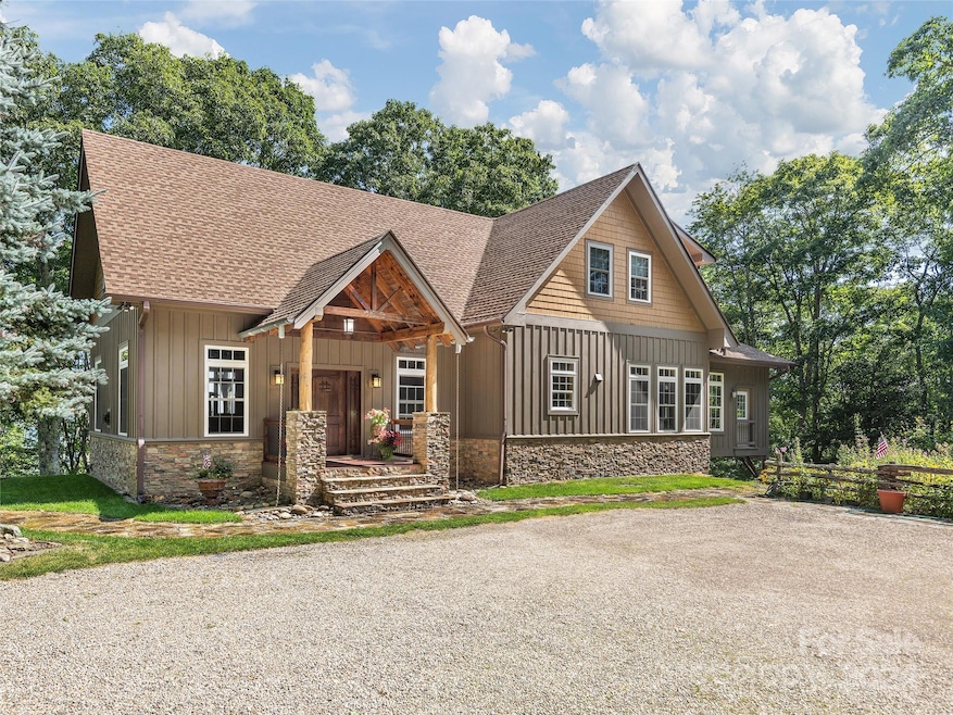 Welcome to 1525 Trickle Creek Rd!