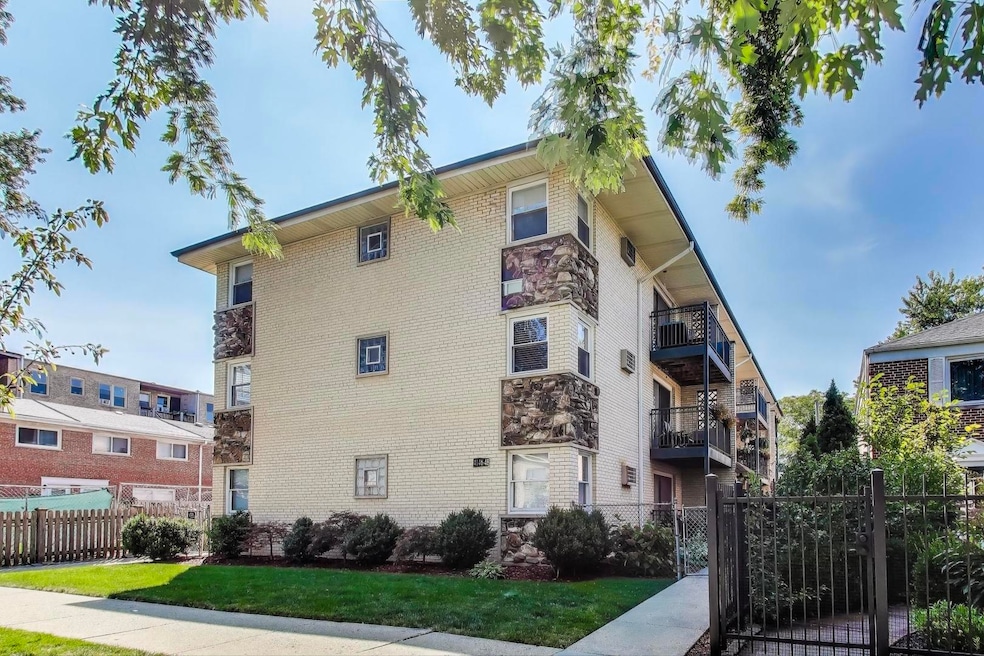 4146 N Kedvale Ave unit 1C, Chicago, IL 60641 - photo 1
