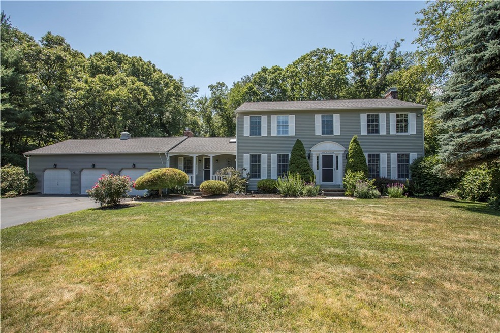61 Arrowhead Way, Warwick, RI 02886 - photo 1