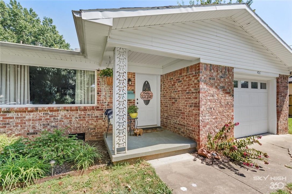 406 NW H St, Bentonville, AR 72712 - photo 1