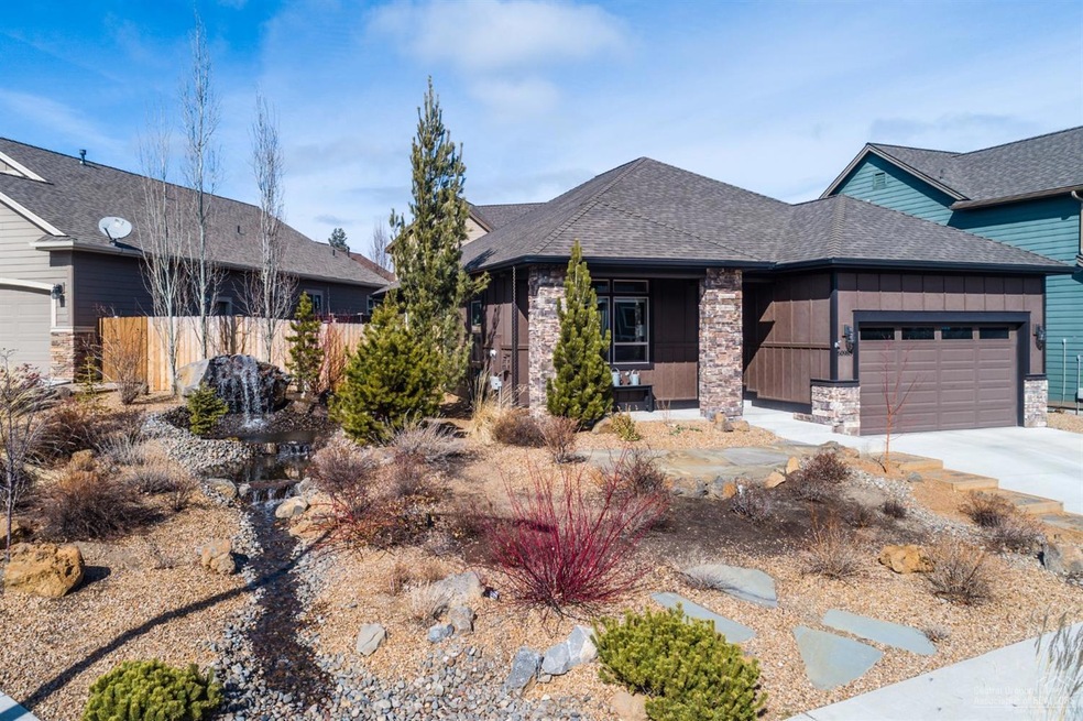 60983 Geary Dr, Bend, OR 97702 - photo 1