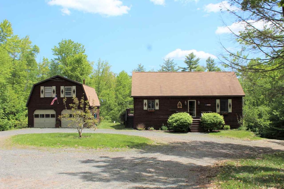 297 Oak St, Newport, NH 03773 - photo 1