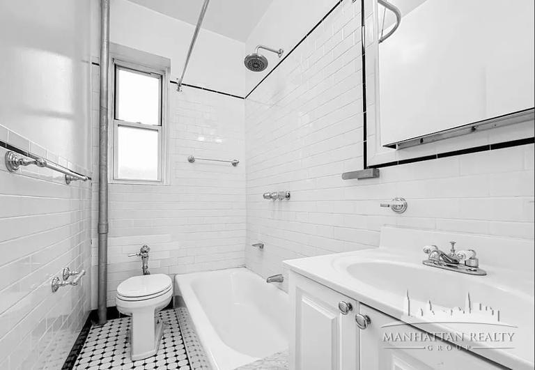 117 W 13th St unit 6, New York, NY 10011 - photo 1