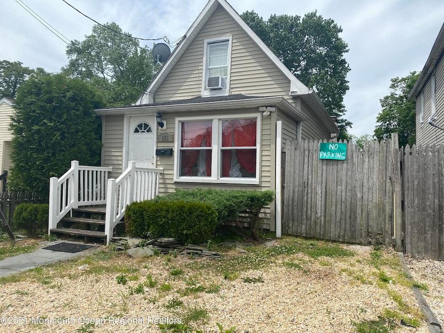 Welcome to 251 Myrtle Ave