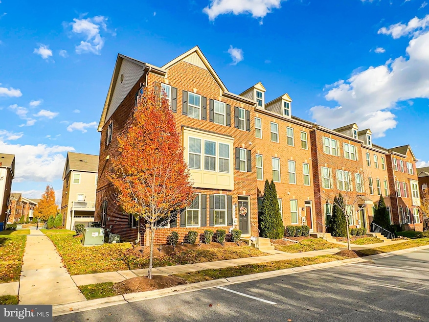 10942 Saint Patricks Park Aly, Waldorf, MD 20603 - photo 1