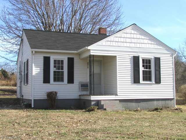 2015 Old Farmer Rd, Asheboro, NC 27205 - photo 1