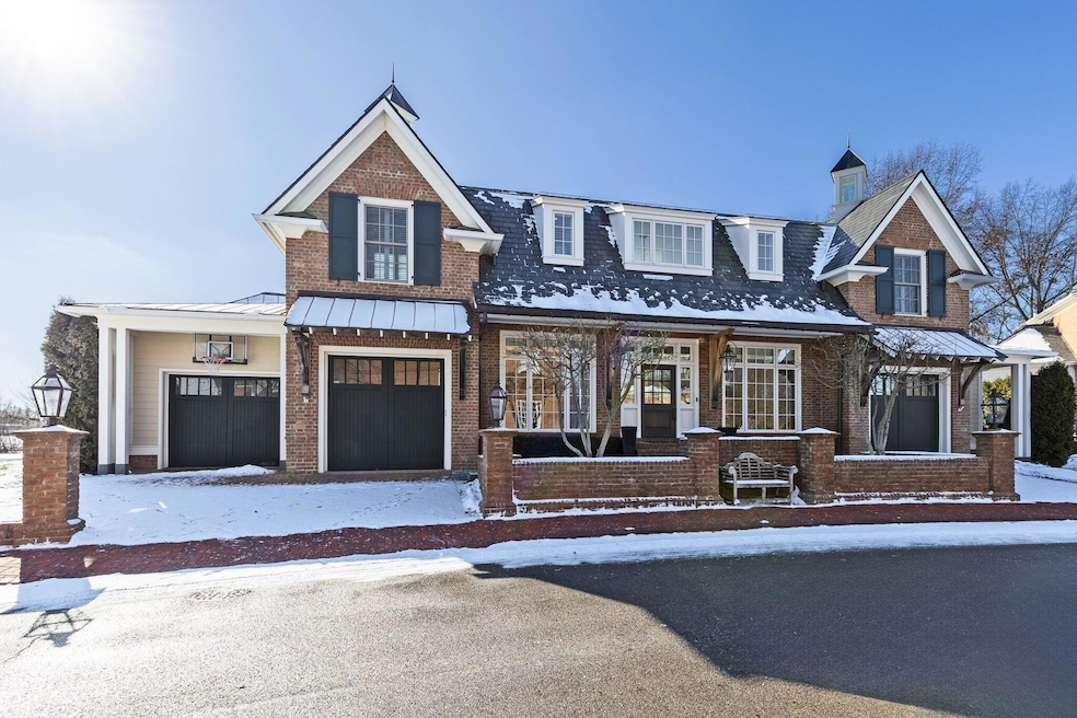 6917 Clivdon Mews, New Albany, OH 43054 - photo 1