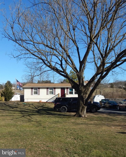 6285 Valley Rd, Berkeley Springs, WV 25411 - photo 1