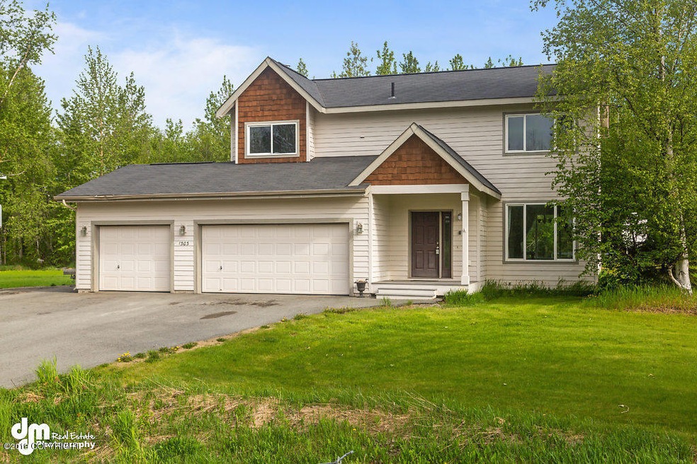 Exterior_DMD_8177-SMALL