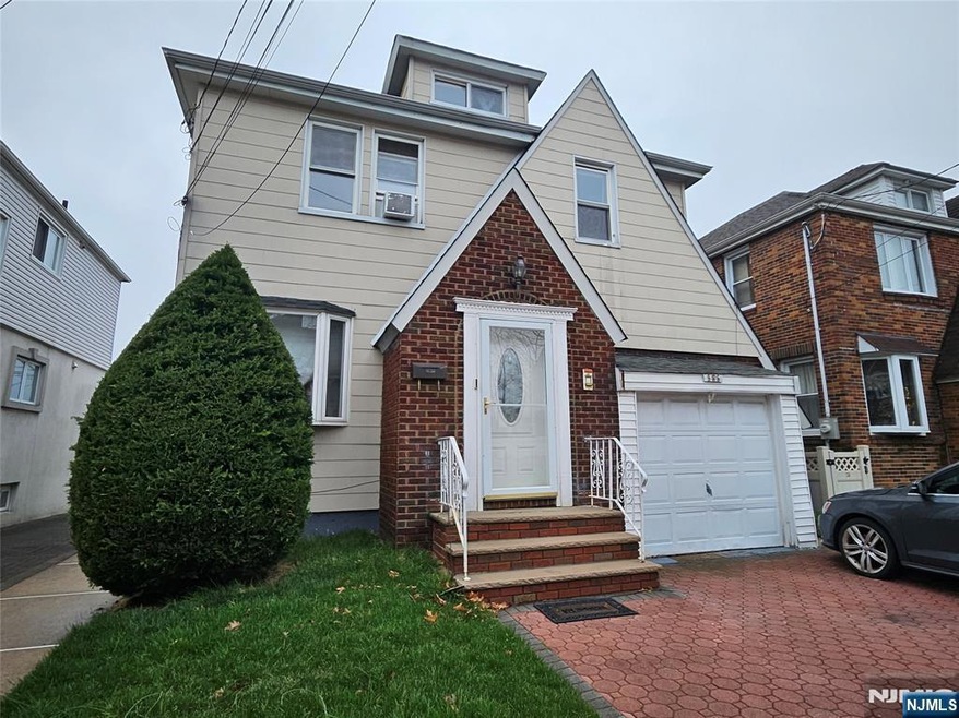 565 Monroe Place, Ridgefield, NJ 07657 - photo 1