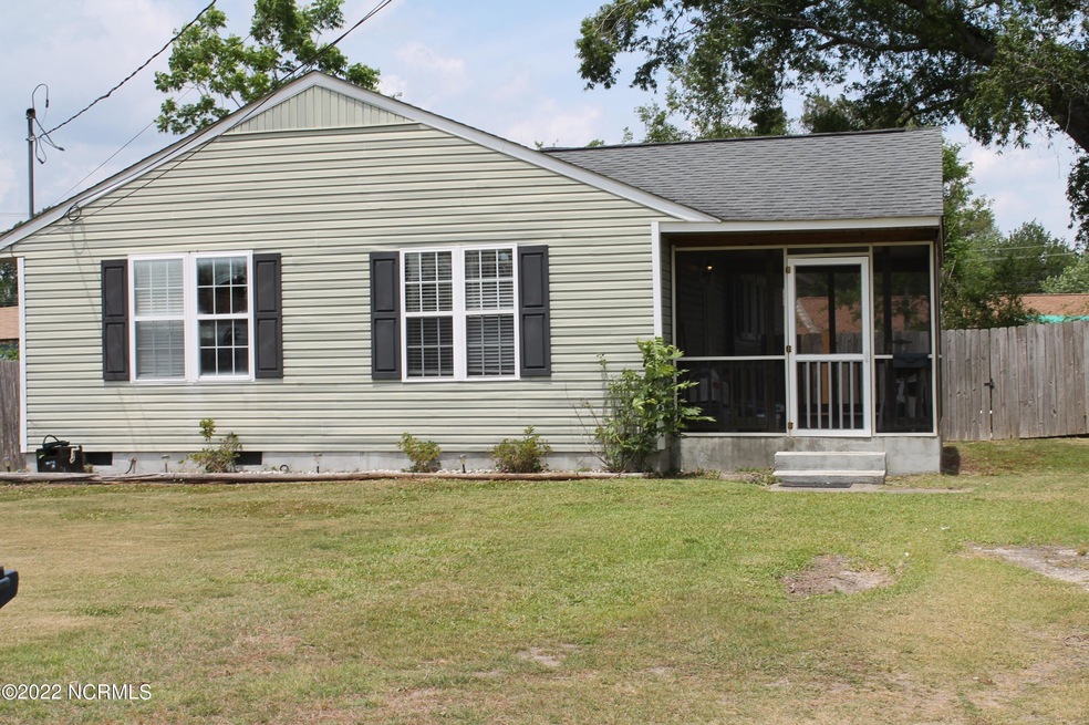 805 School St, Jacksonville, NC 28540 - photo 1