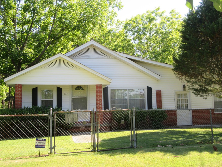 621 Norton Rd, Laurel, MS 39443 - photo 1