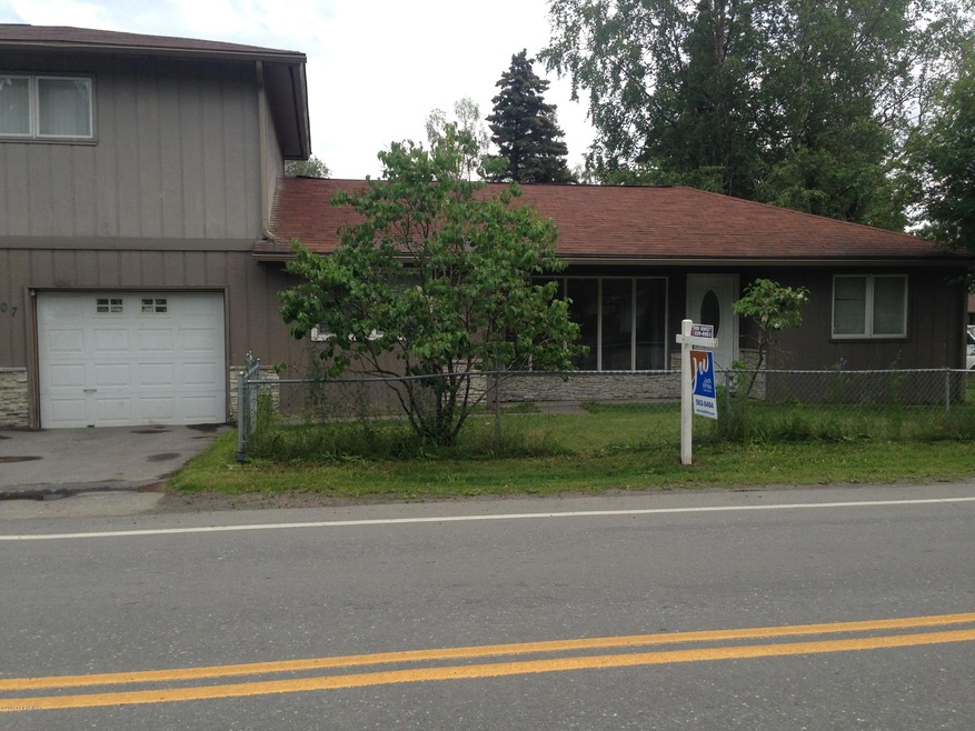 3007 Turnagain Outside