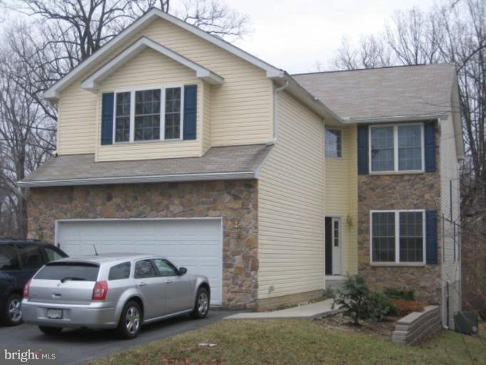 8635 Oakleigh Rd, Parkville, MD 21234 - photo 1