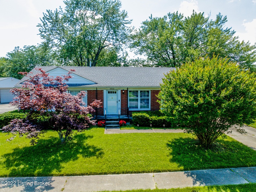 5800 Bucks Ln, Louisville, KY 40291 - photo 1