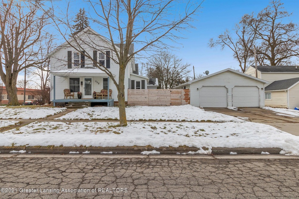 112 E Washington St, Grand Ledge, MI 48837 - photo 1