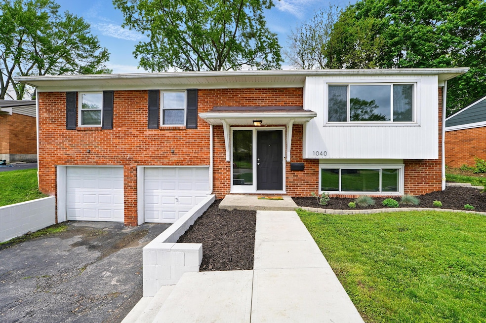 1040 Roche Ct