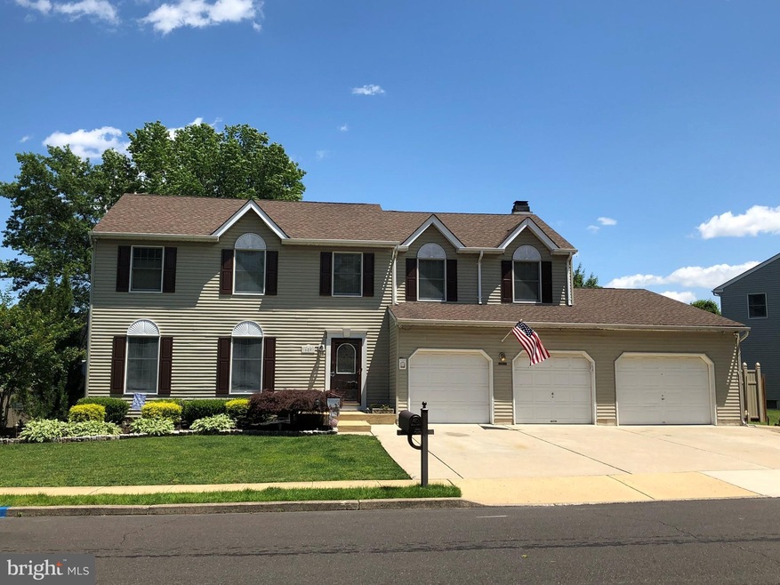 680 Highpointe Cir, Langhorne, PA 19047 - photo 1