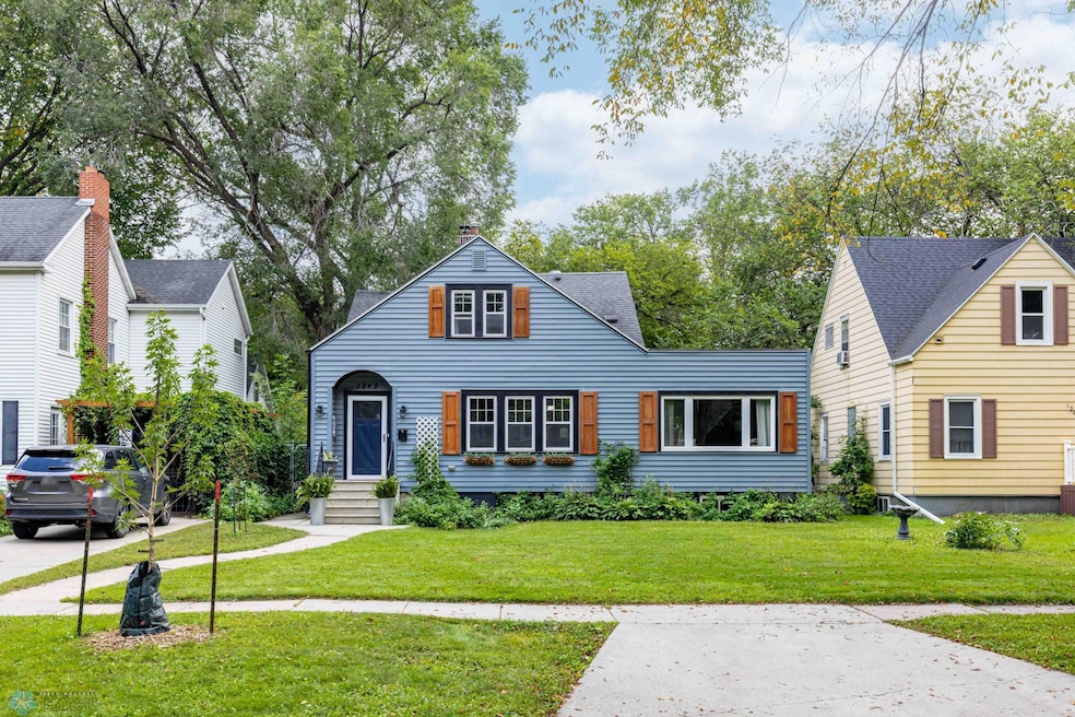 1249 4th St N, Fargo, ND 58102 - photo 1