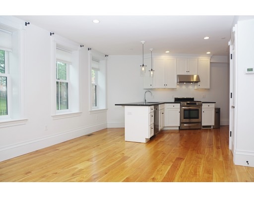 93 Charter St unit 1, Boston, MA 02113 - photo 1