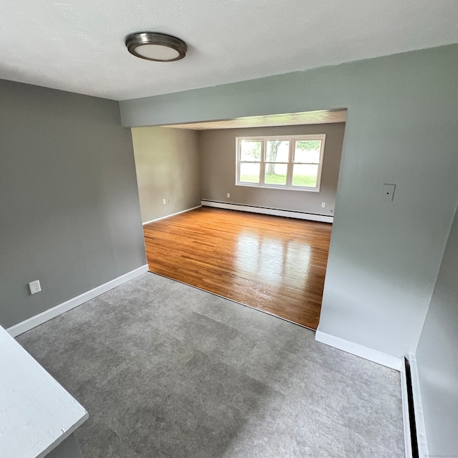 For Rent $1,550/month • Co-Listing Agent