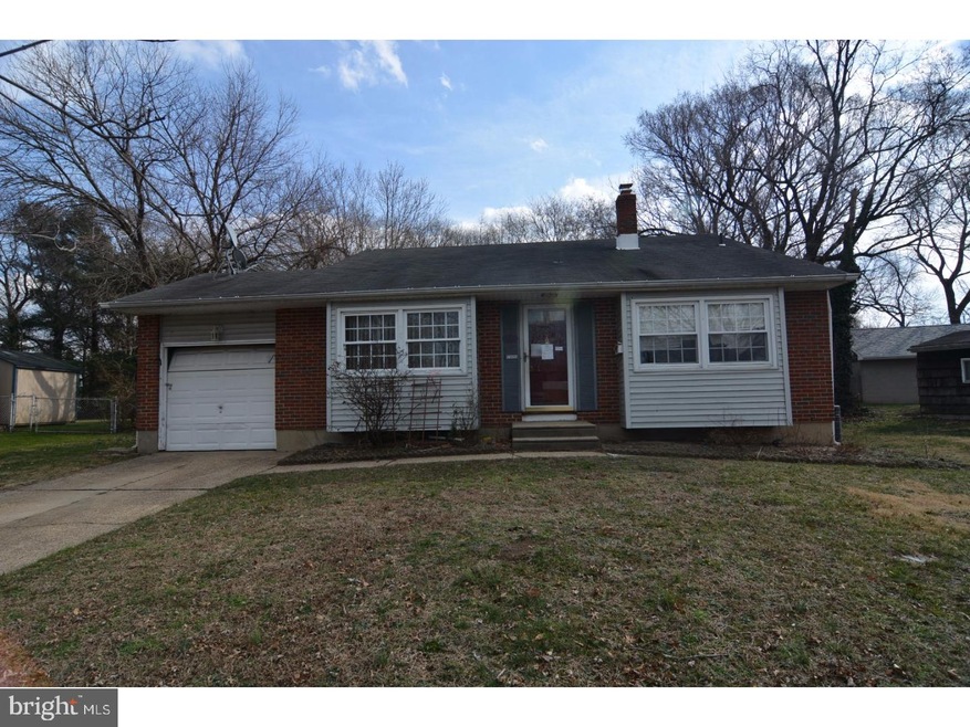 1123 Laurel Rd, Beverly, NJ 08010 - photo 1