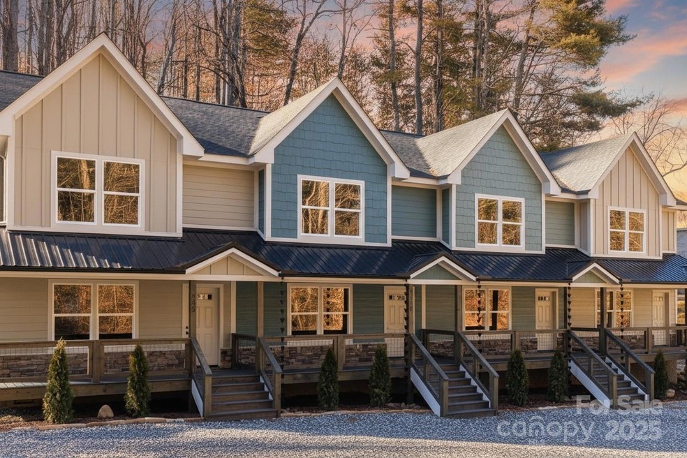 330 Bowditch St unit 2D, Burnsville, NC 28714 - photo 1