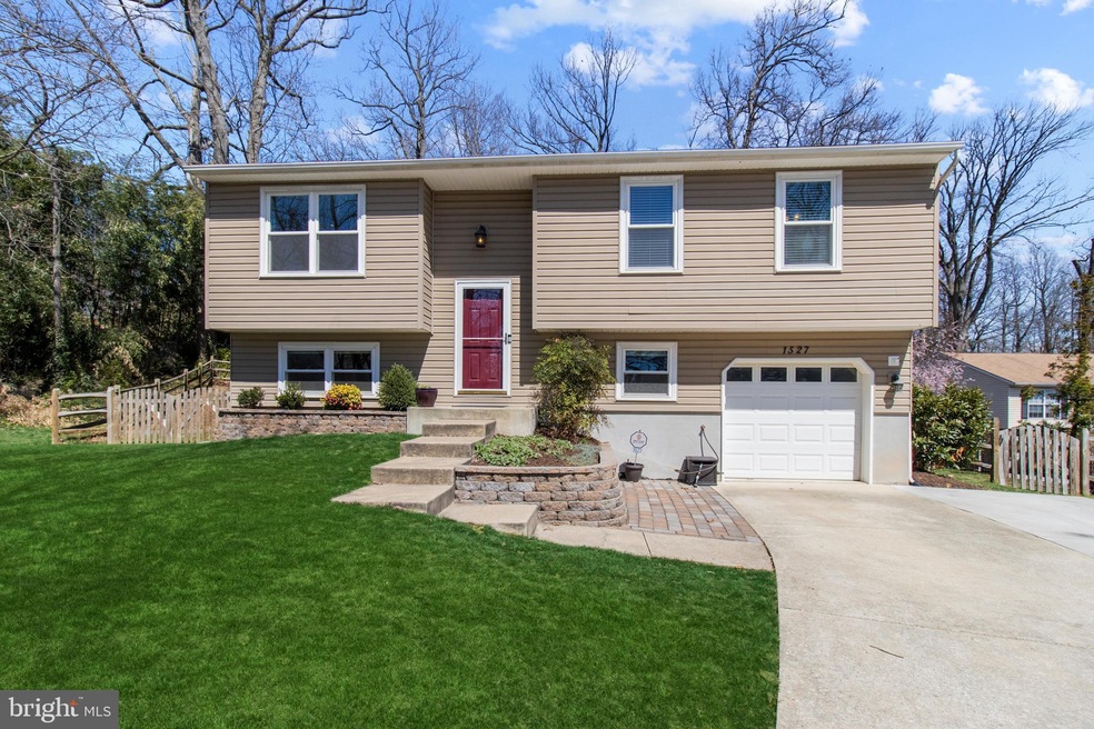1527 Lochaber Ct, Glen Burnie, MD 21061 - photo 1